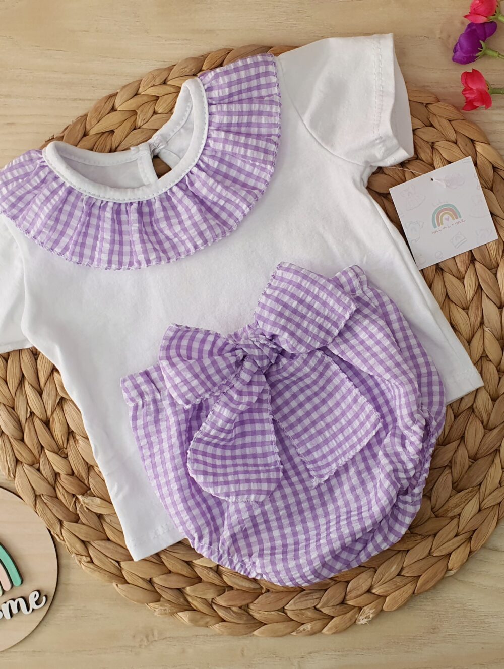 Conjunto 2 Piezas Vichy Lila y Blanco – Camiseta + Cubrepañal con Lazo